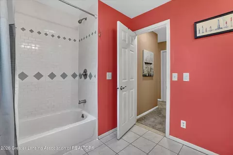 Bath - 13780 Hamersley Dr, Bath, MI 48808 photo 3 of 5