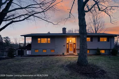 Exterior - 13780 Hamersley Dr, Bath, MI 48808 photo 2 of 20
