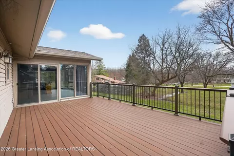 Exterior - 13780 Hamersley Dr, Bath, MI 48808 photo 6 of 20