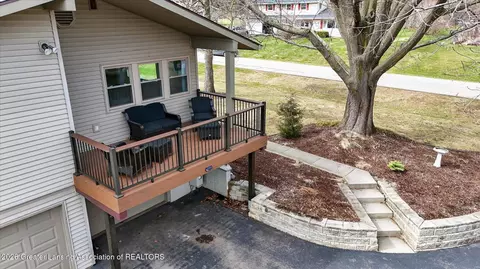 Exterior - 13780 Hamersley Dr, Bath, MI 48808 photo 15 of 20