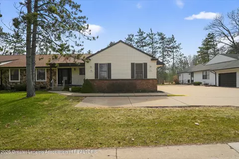 Exterior - 976 Riverview Ct, Williamston, MI 48895 photo 2 of 12