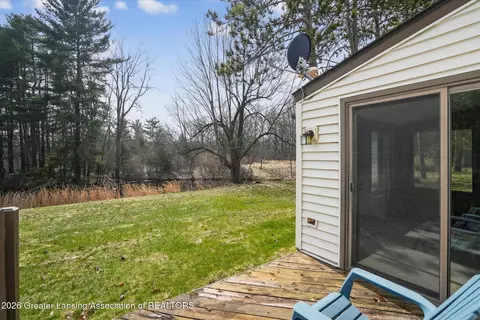 Exterior - 976 Riverview Ct, Williamston, MI 48895 photo 10 of 12