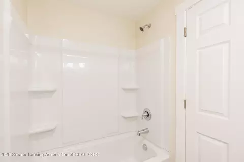 Bath - 1027 Britten Ave, Lansing, MI 48910 photo 1 of 3