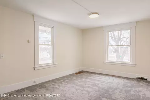 Bedroom - 1027 Britten Ave, Lansing, MI 48910 photo 2 of 4