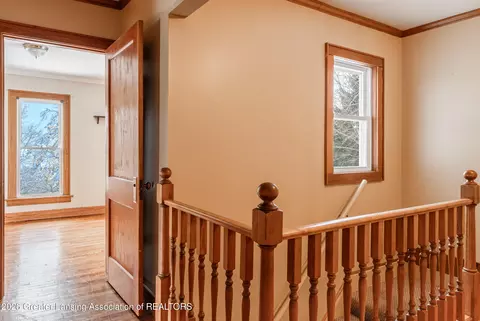Entry Way - 802 Wilkinson, Owosso, MI 48867 photo 7 of 9
