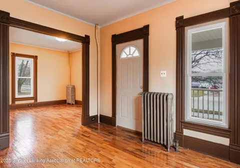 Living - 802 Wilkinson, Owosso, MI 48867 photo 1 of 2