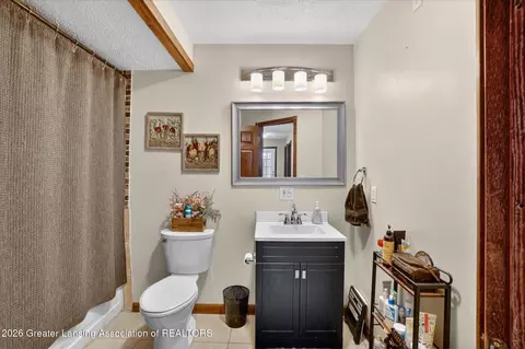 Bath - 1414 Cooper Ave, Lansing, MI 48910 photo 2 of 3