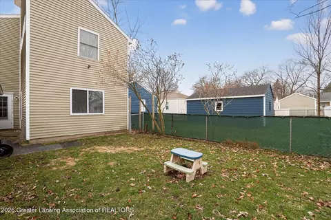 Exterior - 1414 Cooper Ave, Lansing, MI 48910 photo 3 of 4
