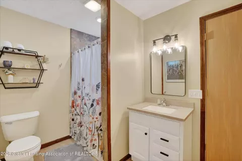 Bath - 1414 Cooper Ave, Lansing, MI 48910 photo 1 of 3