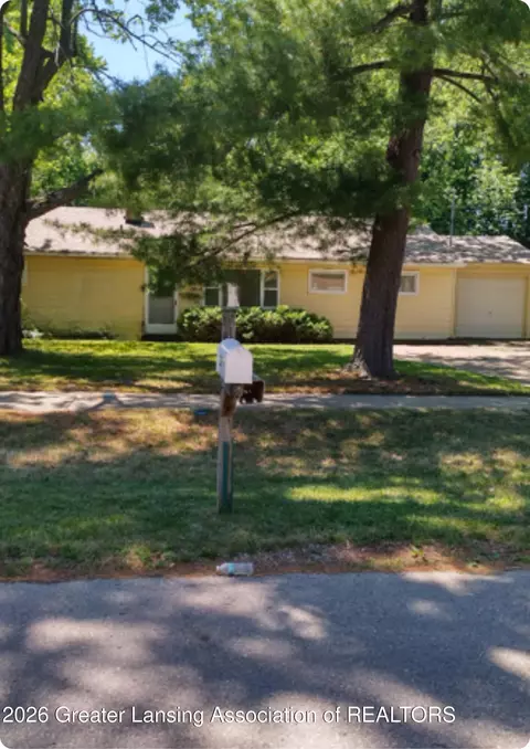 2021 Adelpha Ave, Holt, MI 48842