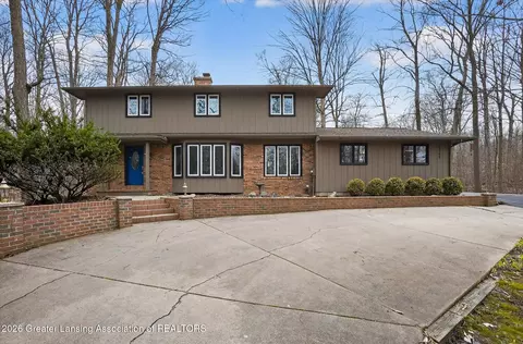 6545 W Galway Cir, Dimondale, MI 48821 photo 3