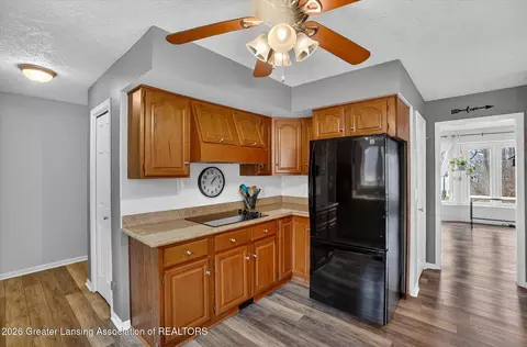 6545 W Galway Cir, Dimondale, MI 48821 photo 19