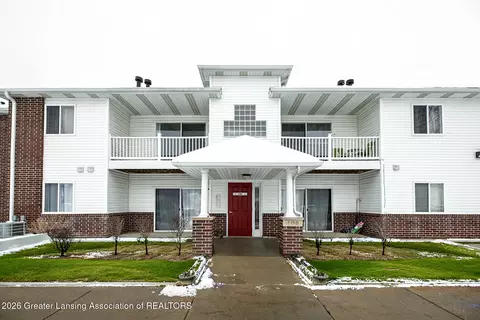 106 Carom Cir, Mason, MI 48854