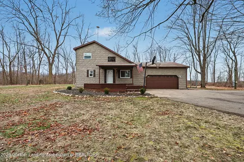 3161 Island Hwy, Charlotte, MI 48813