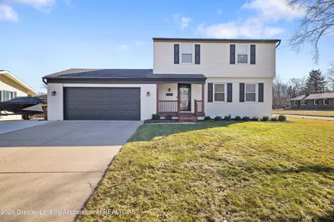 10088 Lafayette Ln, Dimondale, MI 48821