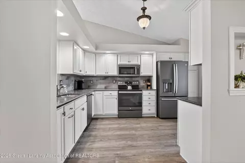 Kitchen - 4203 Hamlet Cv, Bath, MI 48808 photo 1 of 5