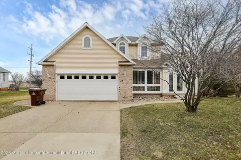 146 Canterbury Dr, Charlotte, MI 48813