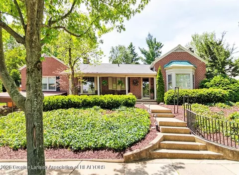 937 Roxburgh Ave, East Lansing, MI 48823