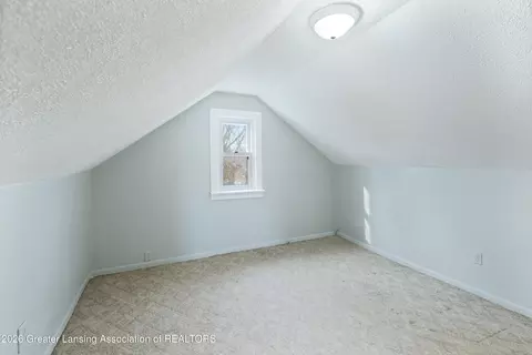 6958 Williams Rd, Lansing, MI 48911 photo 32