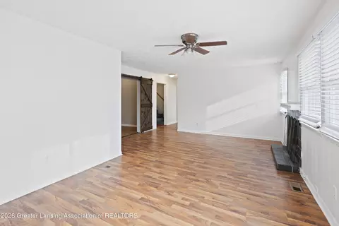 6958 Williams Rd, Lansing, MI 48911 photo 15