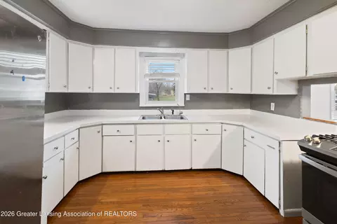 6958 Williams Rd, Lansing, MI 48911 photo 7