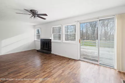 6958 Williams Rd, Lansing, MI 48911 photo 17