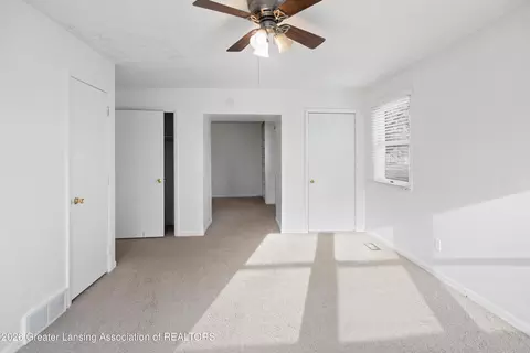 6958 Williams Rd, Lansing, MI 48911 photo 24
