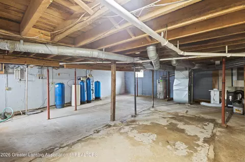 6958 Williams Rd, Lansing, MI 48911 photo 38