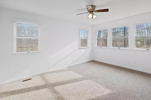 6958 Williams Rd, Lansing, MI 48911 photo 22
