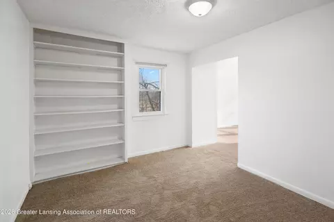 6958 Williams Rd, Lansing, MI 48911 photo 27