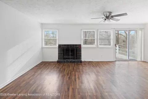 6958 Williams Rd, Lansing, MI 48911 photo 13