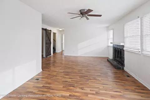 6958 Williams Rd, Lansing, MI 48911 photo 16