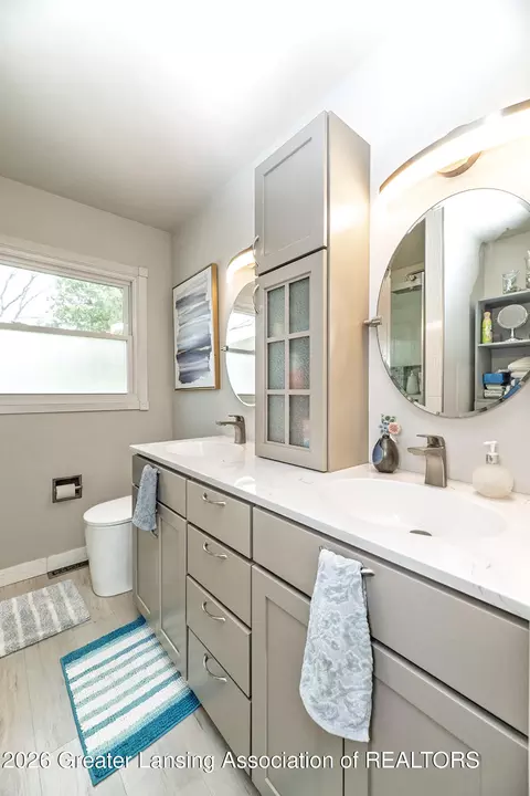Bath - 12565 Mckouen Dr, Dewitt, MI 48820 photo 1 of 3
