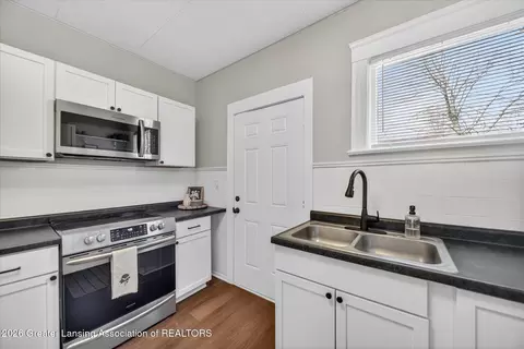 1616 First St, Jackson, MI 49203 photo 17