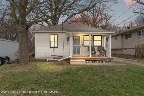 2610 Gary Ave, Lansing, MI 48906