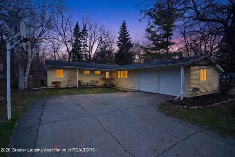4415 Elmwood Dr, Okemos, MI 48864