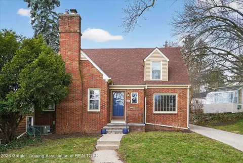 20 University Dr, East Lansing, MI 48823
