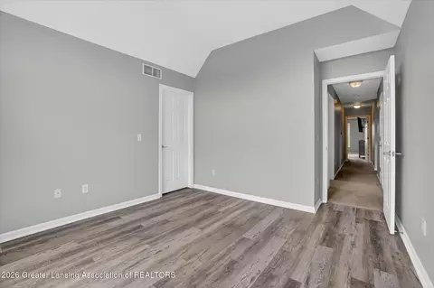 Entry Way - 860 Gaiser Rd, Owosso, MI 48867 photo 3 of 4