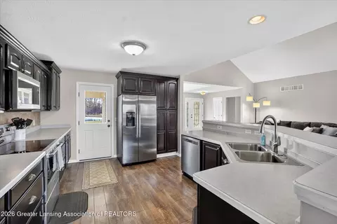 Kitchen - 860 Gaiser Rd, Owosso, MI 48867 photo 1 of 4