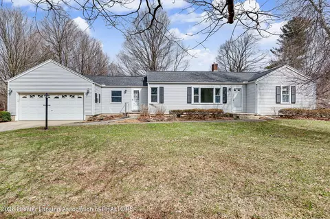 1482 W Kalamo Hwy #R2, Charlotte, MI 48813