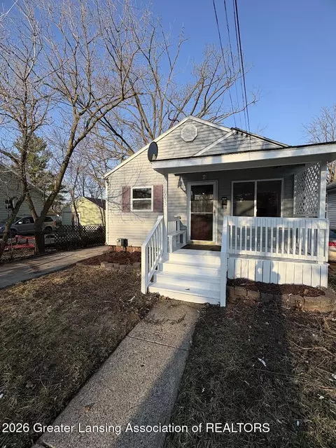 1633 Illinois Ave, Lansing, MI 48906