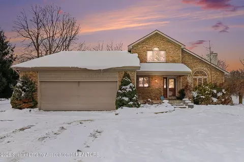 4151 Meadowdale Dr, Williamston, MI 48895