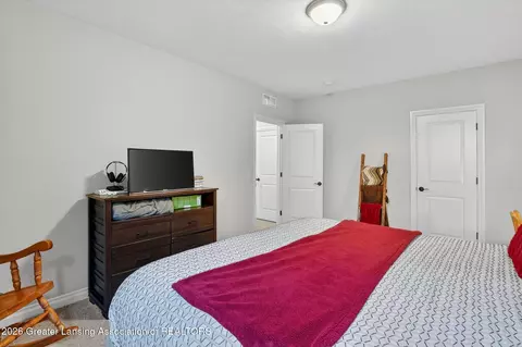 Bedroom - 16777 Cedarbrook Dr, Haslett, MI 48840 photo 5 of 11