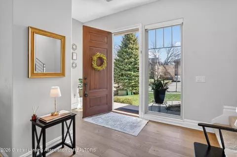 Entry Way - 16777 Cedarbrook Dr, Haslett, MI 48840 photo 1 of 5