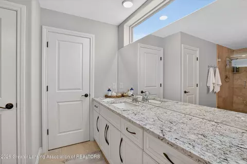 Bath - 16777 Cedarbrook Dr, Haslett, MI 48840 photo 1 of 4
