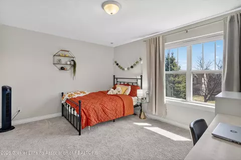 Bedroom - 16777 Cedarbrook Dr, Haslett, MI 48840 photo 8 of 11