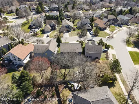 View/Area - 16777 Cedarbrook Dr, Haslett, MI 48840 photo 6 of 11