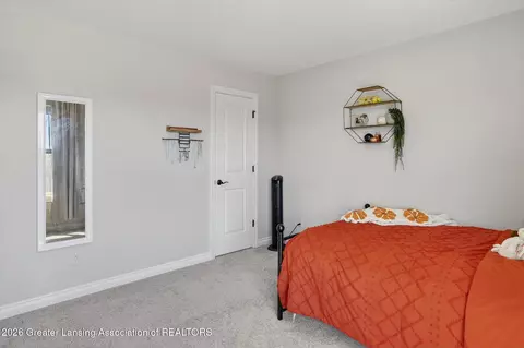 Bedroom - 16777 Cedarbrook Dr, Haslett, MI 48840 photo 10 of 11