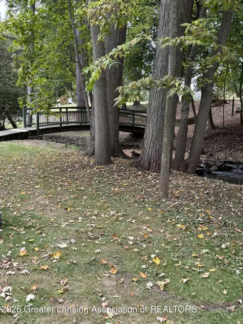 202 Mable Ct, Mason, MI 48854