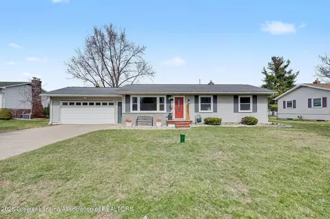 8720 Wintergreen St, Lansing, MI 48917